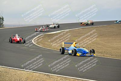 media/Jan-26-2025-CalClub SCCA (Sun) [[cfcea7df88]]/Group 2/Race/